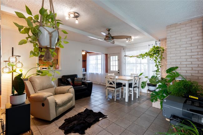 1306 N Floyd Rd, House other with 3 bedrooms, 2 bathrooms and null parking in Richardson TX | Image 4