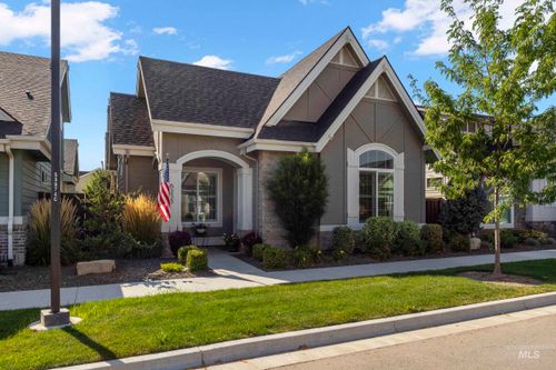6235 N Bernacchi Ln, Meridian, ID, 83646-7265 | Card Image