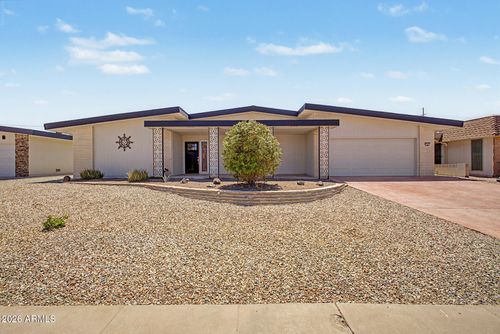 11001 W Granada Dr, Sun City, AZ, 85373-1811 | Card Image