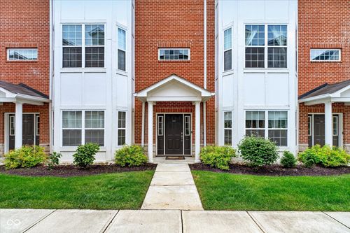 856 S Park Trail Dr, Carmel, IN, 46032-4206 | Card Image