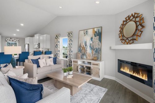 17577 Dunkirk Way, Lakeville, MN, 55044-6527 | Card Image