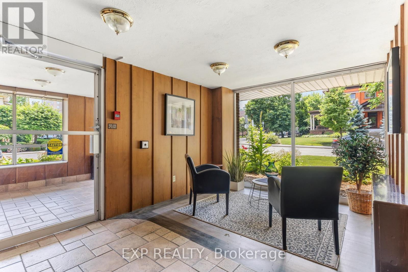 Residential in Hamilton (Durand) 3