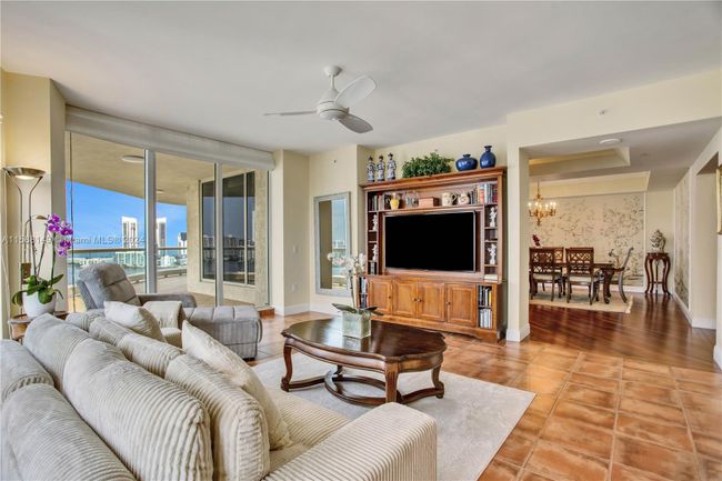 2101 - 6000 Island Blvd, Condo with 5 bedrooms, 5 bathrooms and null parking in Aventura FL | Image 12