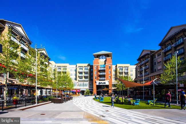 APT-1210S - 1300 Crystal Dr, Condo with 2 bedrooms, 2 bathrooms and null parking in ARLINGTON VA | Image 35