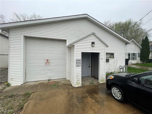193 Brace Ave, Elyria, OH, 44035-2659 | Card Image