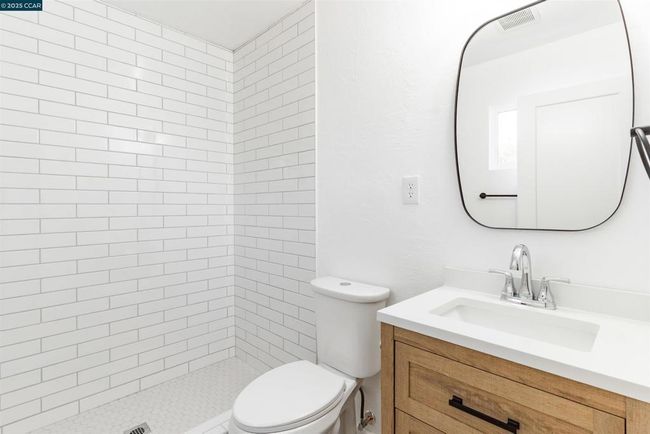 102 W 15 Th St, House other with 3 bedrooms, 2 bathrooms and 2 parking in Antioch CA | Image 17