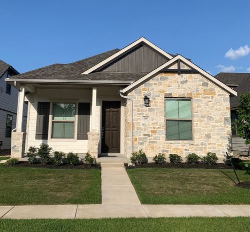 307 Orleanian Dr, Buda, TX, 78610-1088 | Card Image