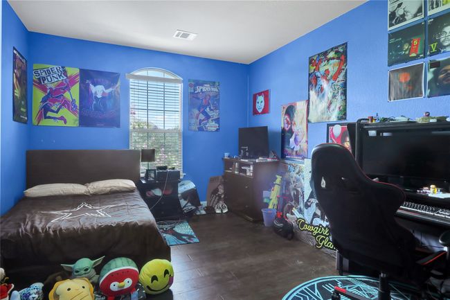 Upstairs bedroom with en suite access to full bath. | Image 20