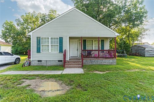 107 Pleasant Spring Ave, Waverly, VA, 23890-5052 | Card Image