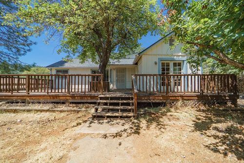 86 Long St, Weaverville, CA, 96093-8110 | Card Image