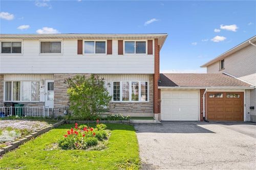 49 Overlea Dr, Kitchener, ON, N2M1S9 | Card Image
