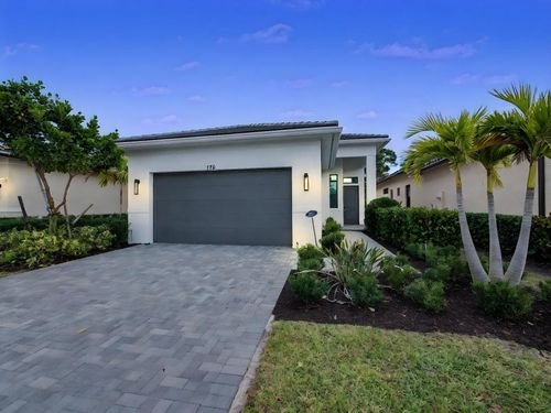 176 Se Via Sangro, Port St. Lucie, FL, 34952-6239 | Card Image