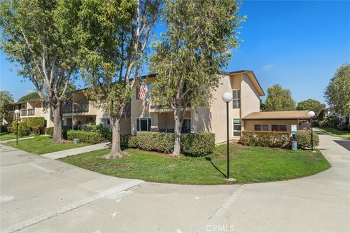 apt-k201-12200 Montecito Rd, Seal Beach, CA, 90740-2675 | Card Image