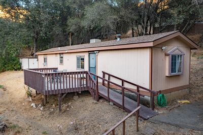 42118 Eggers Drive, House other with 2 bedrooms, 1 bathrooms and null parking in Three Rivers CA | Image 2