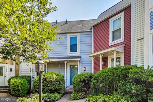 11924 Redtree Way, RESTON, VA, 20194-1806 | Card Image
