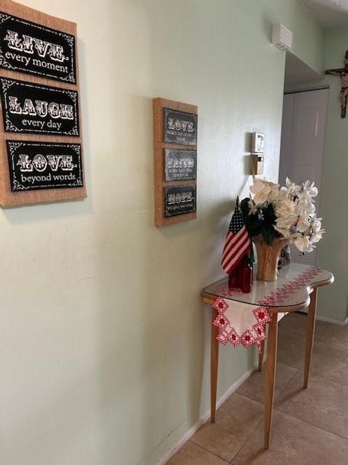 316-2811 Somerset Dr, Lauderdale Lakes, FL, 33311-1981 | Card Image