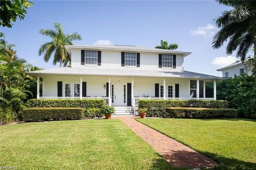 155 1st Ave S, NAPLES, FL, 34102-5946 | Card Image