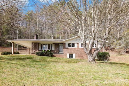 93 Lusitano Dr, Lake Toxaway, NC, 28747-6715 | Card Image