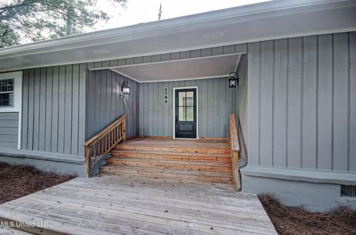 1782 Hillview Dr, Jackson, MS, 39211-5720 | Card Image