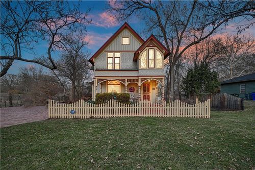 401 S Harrison St, Olathe, KS, 66061-4413 | Card Image