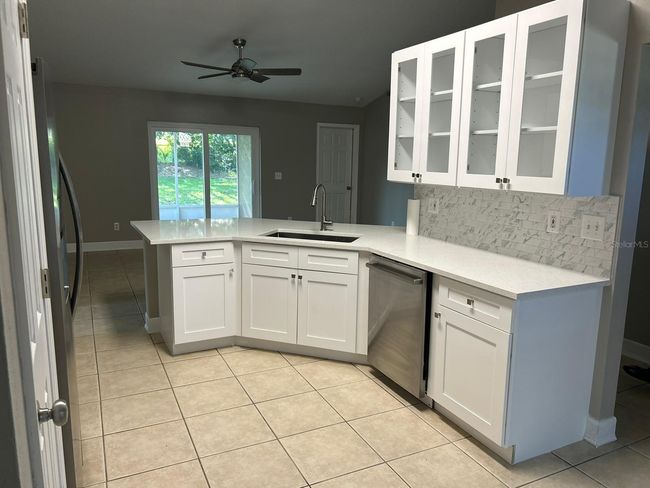 912 Park Valley Cir, House other with 4 bedrooms, 2 bathrooms and null parking in MINNEOLA FL | Image 9