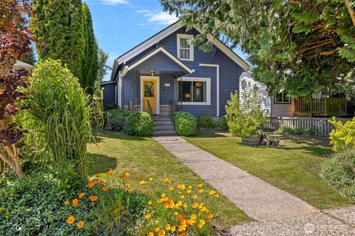 7729 12th Ave Sw, Seattle, WA, 98106-2030 | Card Image