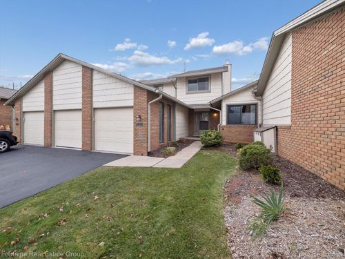 48124 Colony Farm Cir, Plymouth, MI, 48170-3305 | Card Image