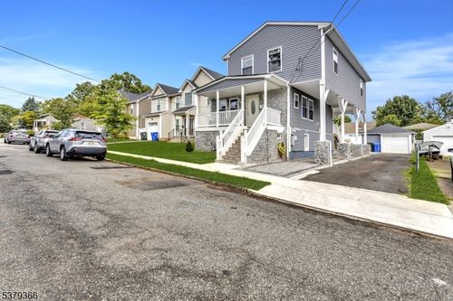 218 Church St, WOODBRIDGE, NJ, 07095-2423 | Card Image