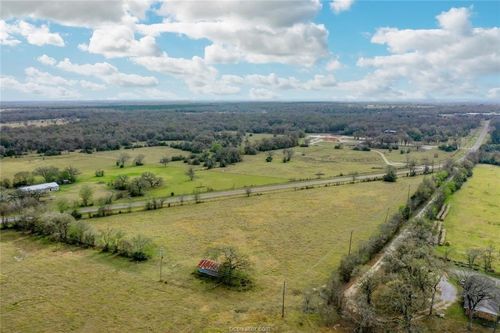 4 AC Fm 3091, Madisonville, TX, 77864 | Card Image