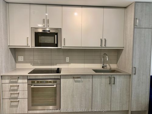 77 Mutual St, Toronto, ON, M5B0B9 | Card Image