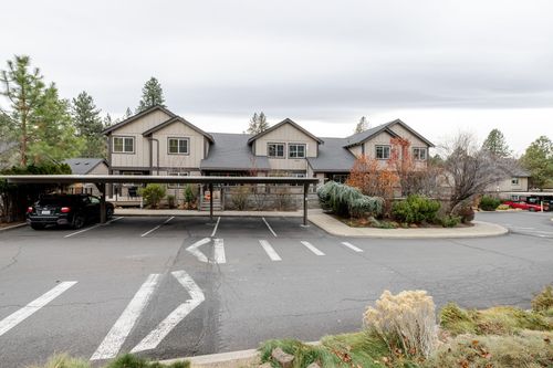 5-1925 Nw Monterey Pines Dr, Bend, OR, 97703-5283 | Card Image