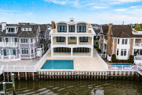 1904 Glenwood Dr, Ocean City, NJ, 08226-2611 | Card Image
