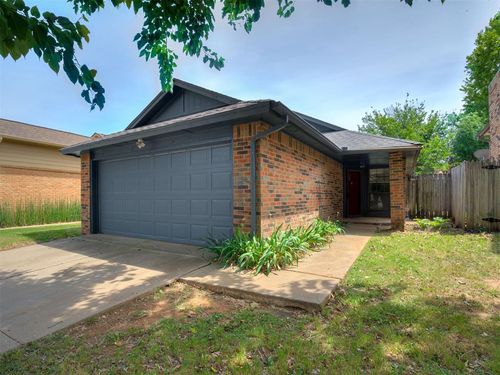 7712 Doris Dr, Oklahoma City, OK, 73162-4387 | Card Image