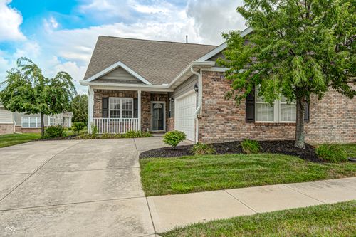 660 Sawtooth St, Westfield, IN, 46074-5800 | Card Image