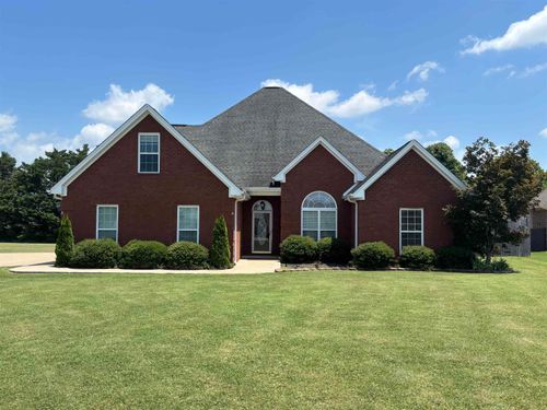 25 Holli Ln, Muscle Shoals, AL, 35661-5807 | Card Image