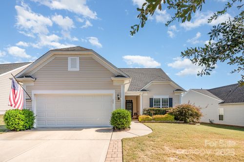 20142 Dovekie Ln, Fort Mill, SC, 29707-0083 | Card Image