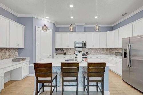 732 Se Bloomfield Rd, Port St. Lucie, FL, 34984-2311 | Card Image