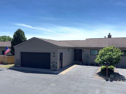 3350 Bayside Court, La Crosse, WI, 54601 | Card Image