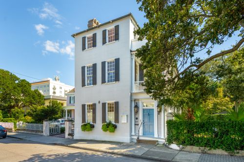 49 S Battery St, Charleston, SC, 29401-2325 | Card Image