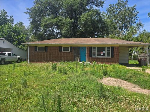 905 S Prairie St, Sikeston, MO, 63801 | Card Image