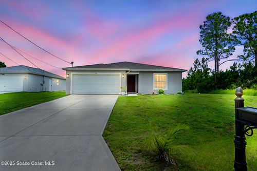 575 Paigo St Se, Palm Bay, FL, 32909-8956 | Card Image