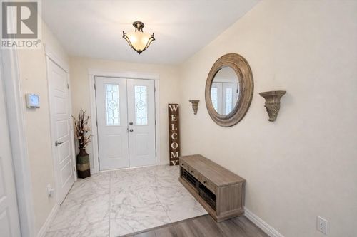 37 White'S Rd, Carbonear, NL, A1Y1A4 | Card Image