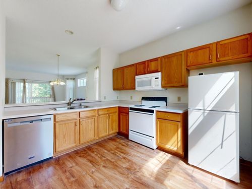 1229 Clarence St, Saint Paul, MN, 55106-2061 | Card Image