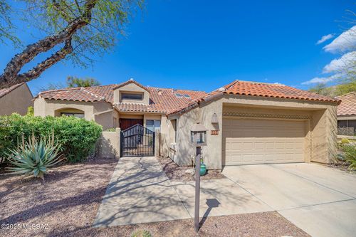 6091 N Golden Eagle Dr, Tucson, AZ, 85750-1393 | Card Image