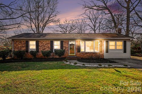 904 Union Ter, Gastonia, NC, 28056-8020 | Card Image