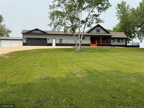 1616 130th Ave, New Richmond, WI, 54017-6819 | Card Image