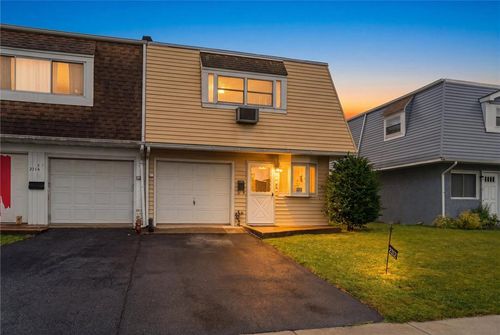 2112 E Cedar St, Allentown, PA, 18109-2411 | Card Image