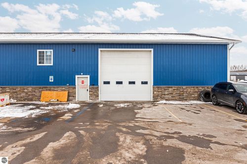 26-1416 Industry Dr, Traverse City, MI, 49696-9201 | Card Image