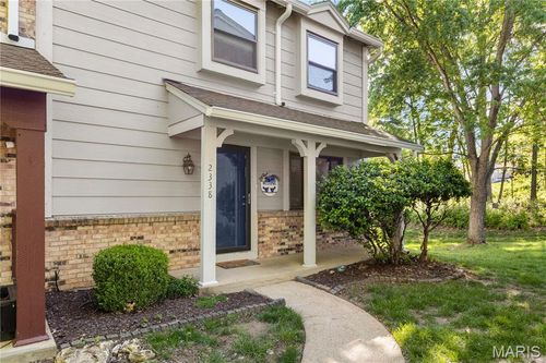 2338 Hidden Meadow Ln, Ballwin, MO, 63021-5839 | Card Image