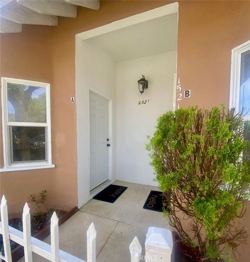 1521 Junipero Ave, Long Beach, CA, 90803-2426 | Card Image